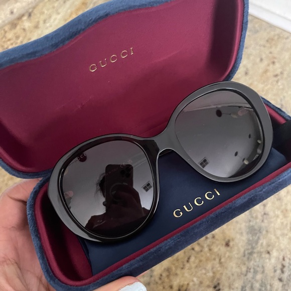 New 🖤 Gucci sunglasses - Picture 9 of 12